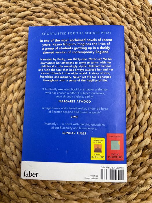 Carte ‘Never let me go’ de la Kazuo Ishiguro
