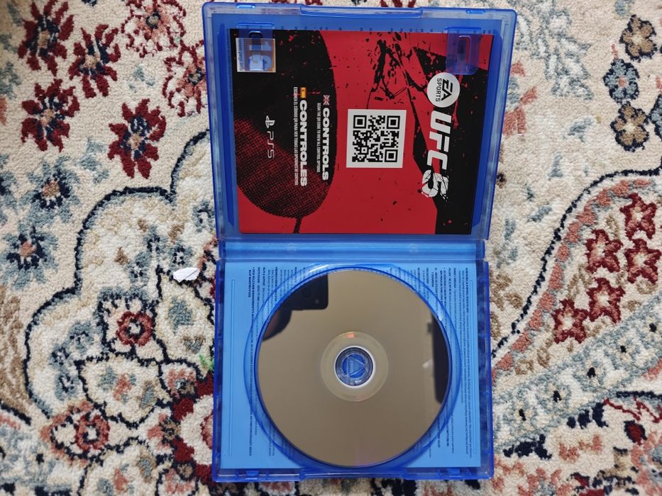 Продам игру UFC ps5 в отличном состоянии!