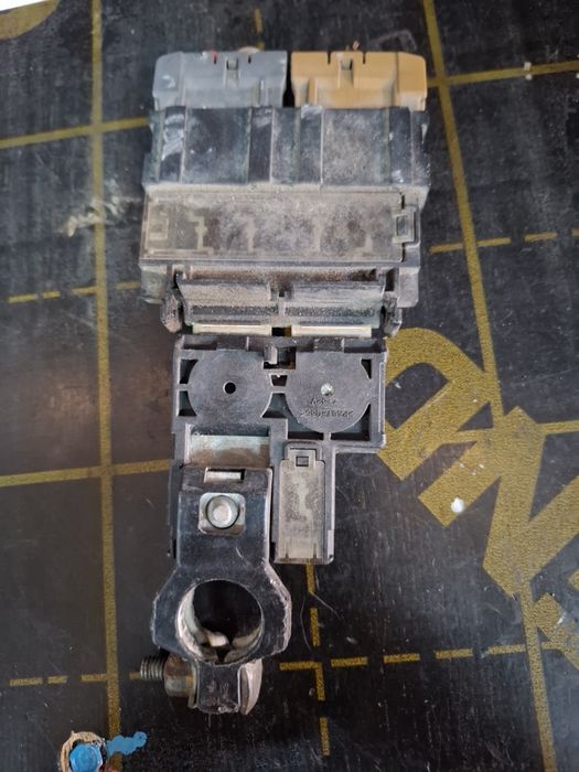 Плюсова клема Nissan Murano / Нисан Мурано 2005г.