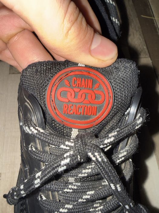 Versace chain reaction