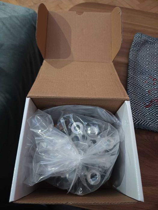 ЧИСТО НОВА Хидравлична помпа за Toyota Avensis T25 2.0 D4D Disel