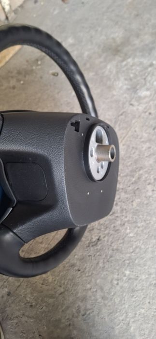 Продам рул от жентры.состояние отличное на фото видно кожанная
Оригина