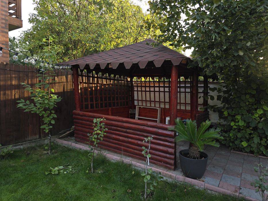 Foișor rustic rezistent si mare