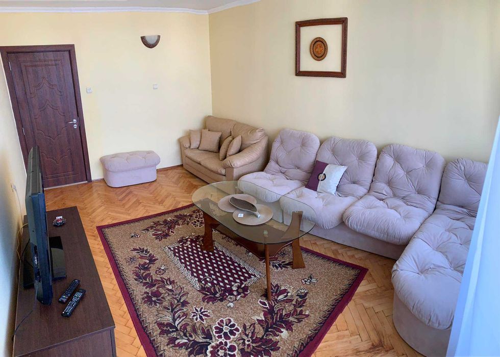 Дава се под наем Двустаен апартамент в Бургас, Лазур - 60 кв.м за 280.5 € - Снимка #3