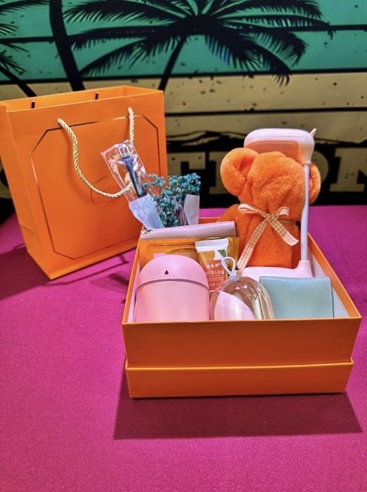 Подарочный бокс