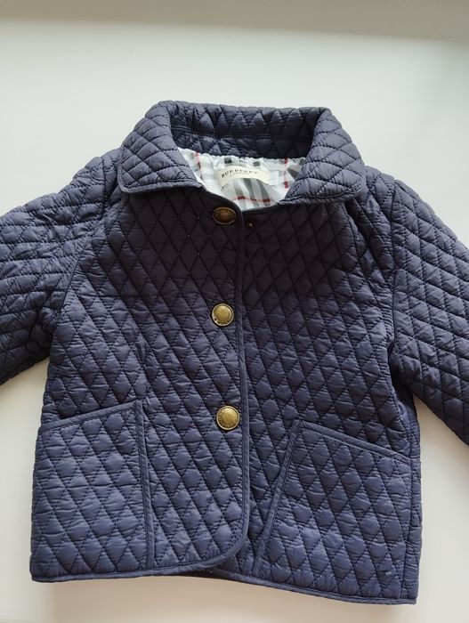 Продам куртку детскую