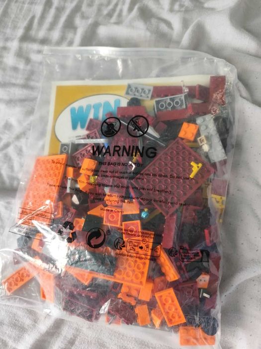 LEGO® Minecraft - Светещият мост 21154