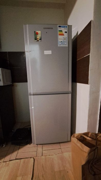 Продам холодильник качественный.