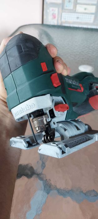 Metabo STA 18 LTX 150 BL fierastrau pendular (soricel) cu acumulator 4Ah LI HD si Incarcator