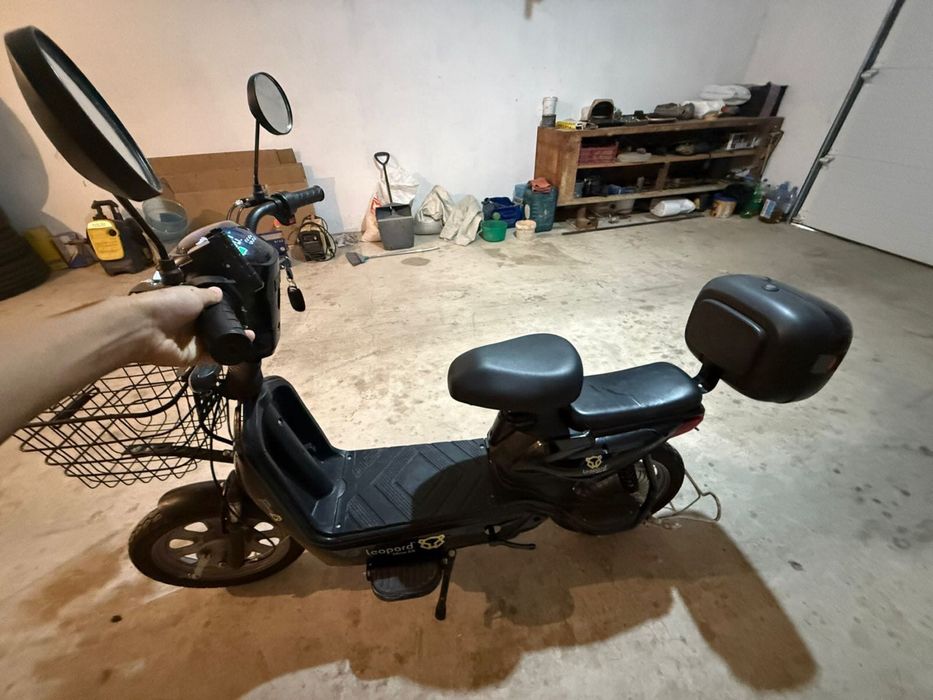 Скутер электронный