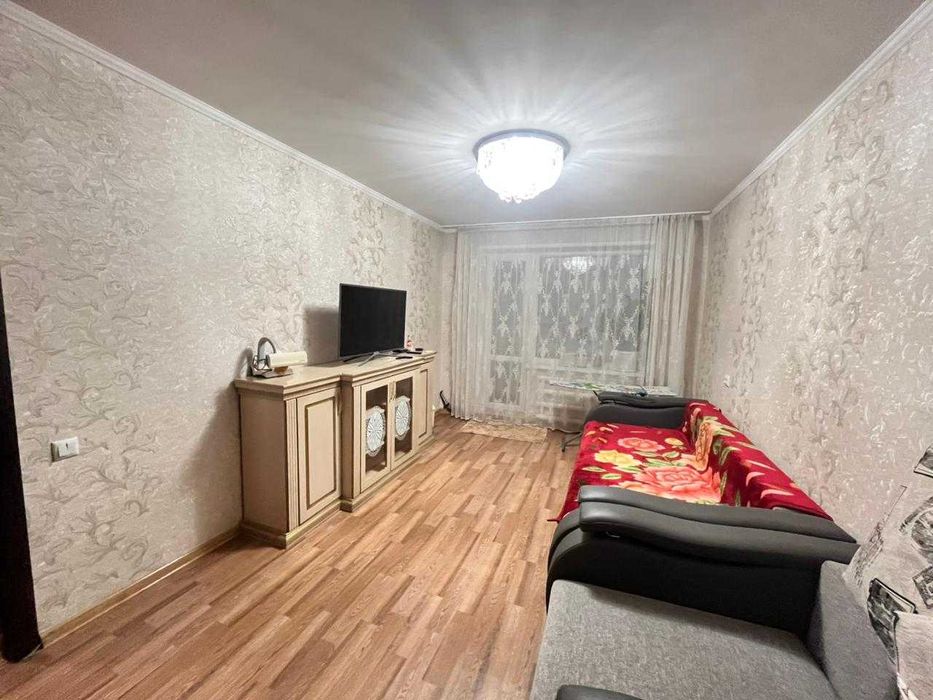 Продам 2 комнатную квартиру в районе Городского отдела полиции!