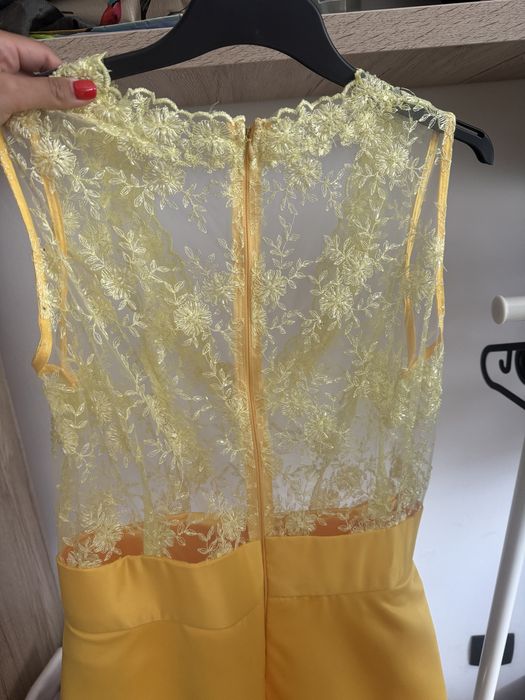 Rochie galbena eleganta