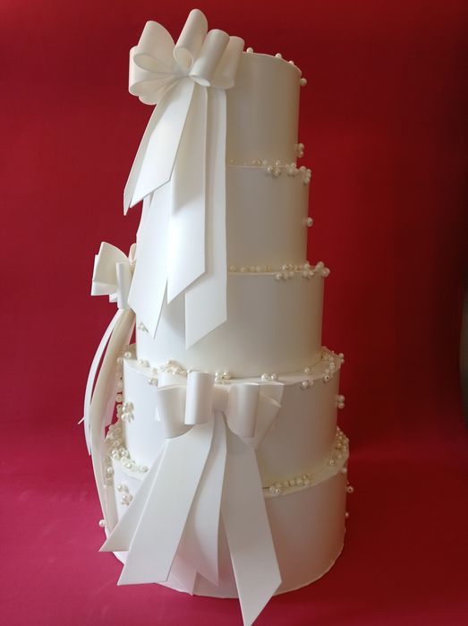 Фалшиви торти различни