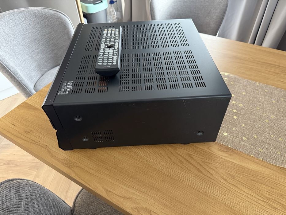 Продавам ресивър Onkyo TX-SR875 UK Edition