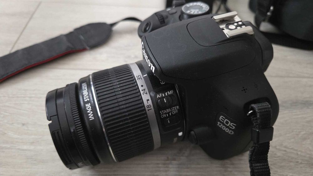 Camera foto CANON 1200D