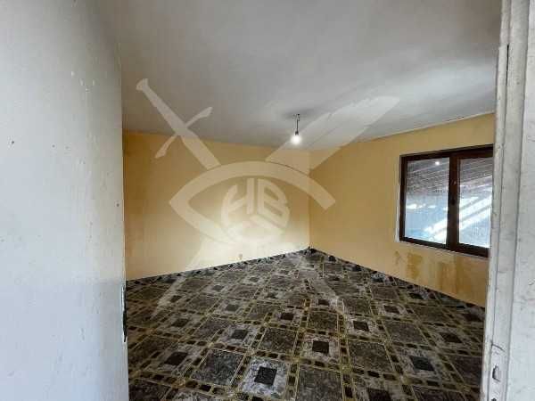 Едноетажна къща в село Искра 93743