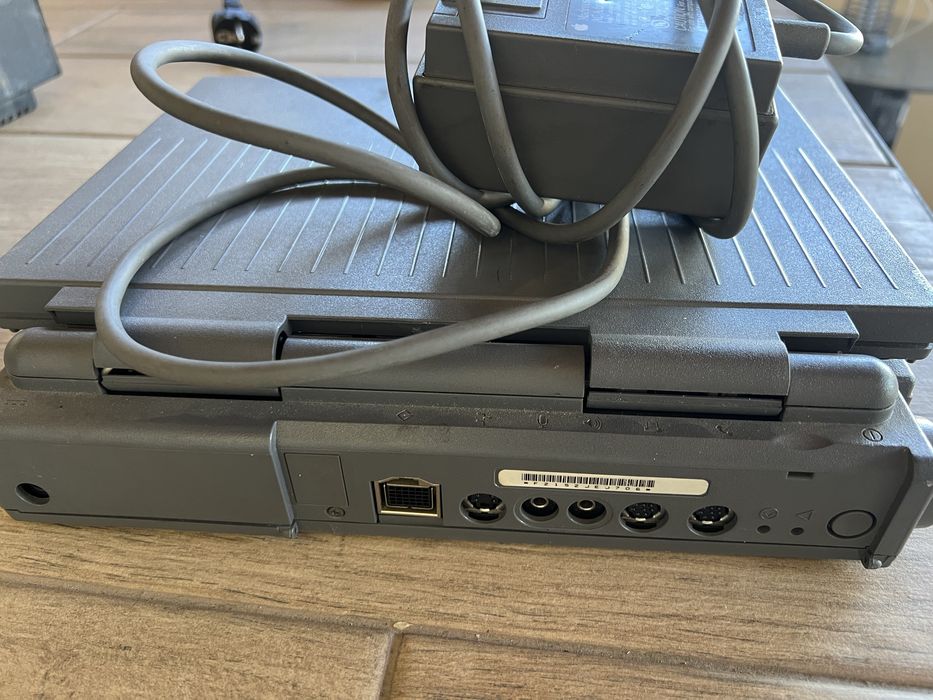 macintosh powerbook 140, cu incarcator