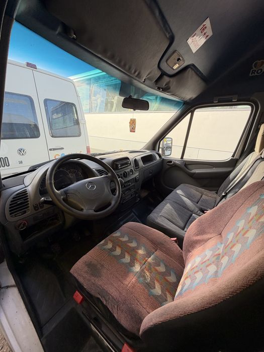 Mercedes Sprinter 416 CDI – 2.7 Diesel – 156 CP – 17 locuri