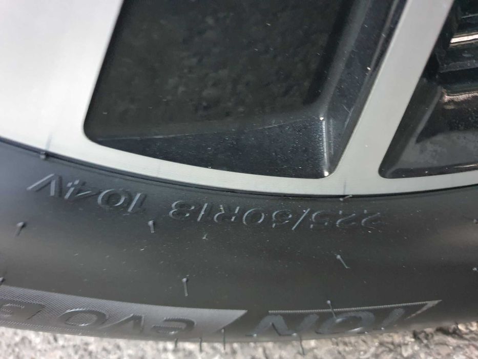 225/60 r18 Hankook