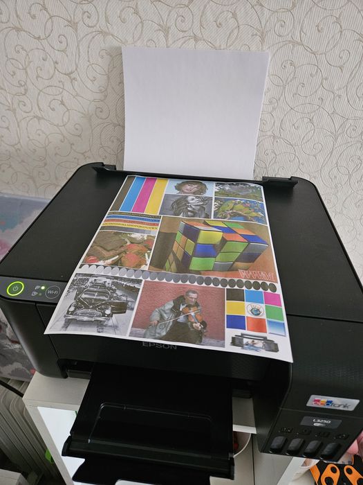 Продам Мфу EPSON L3250