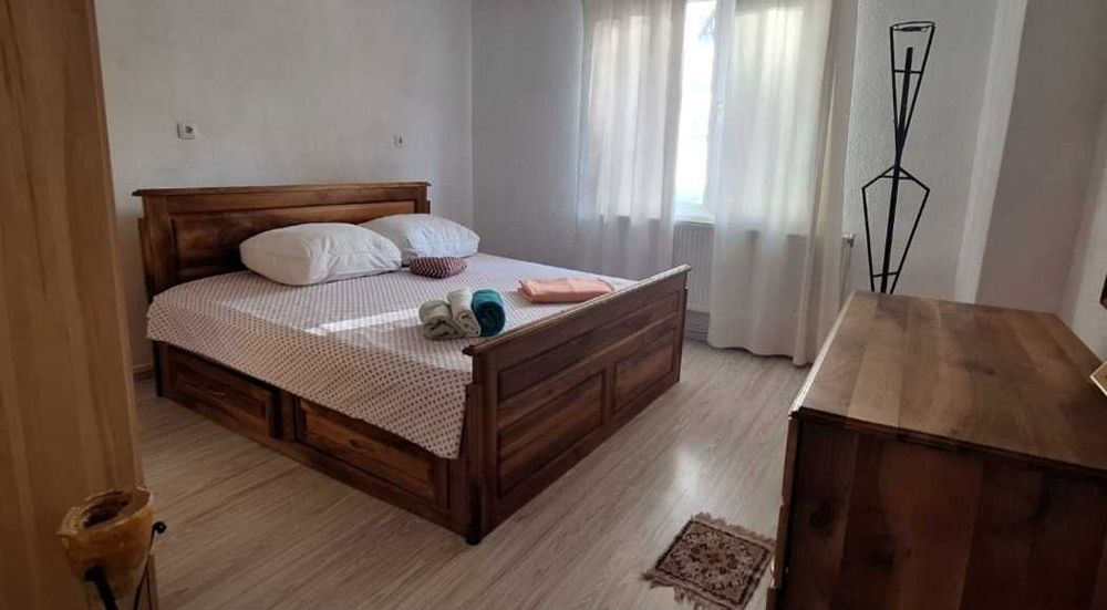 Дава се под наем Къща в Перник, Монте Карло - 90 кв.м за 408 € - Снимка #2