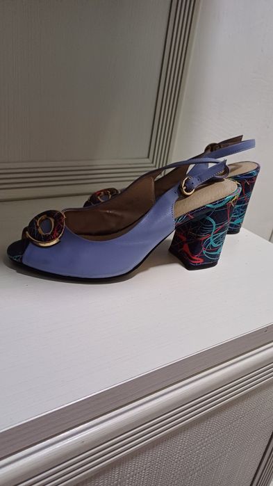 Отдам туфли за шоколадку