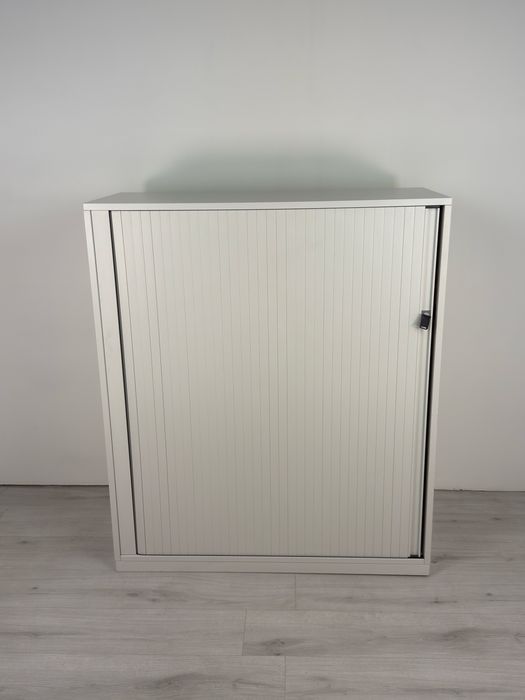 офисен шкаф етажарка съхранение на документи и други нужди обзавеждане