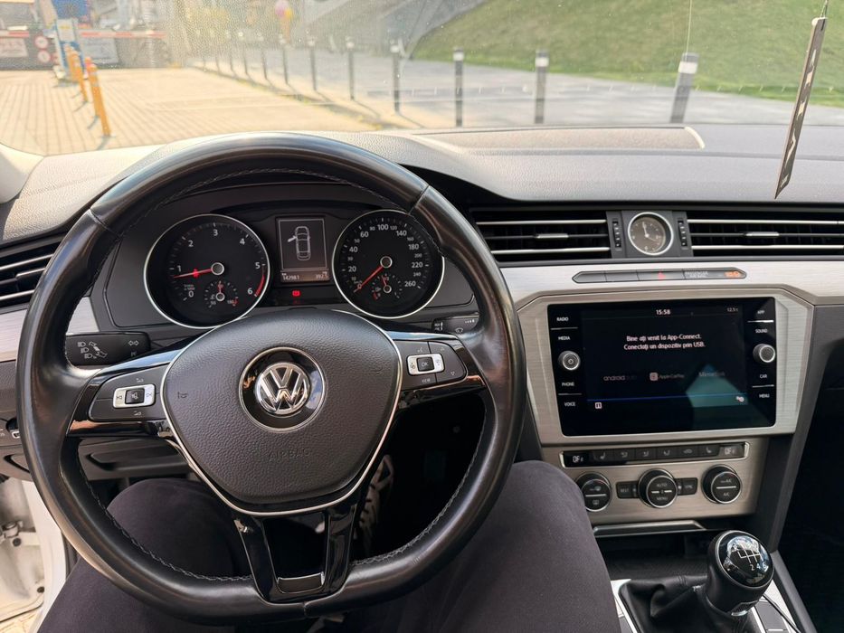VOLKSWAGEN Passat 2019 — imagine 3