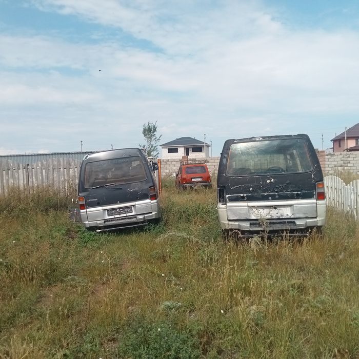 Продам две Митсубиси Делика
