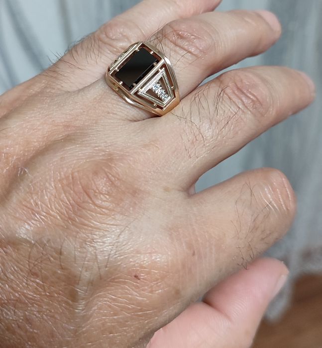 Продам мужскую печатку