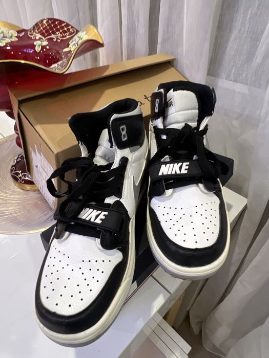 Кроссовки nike!