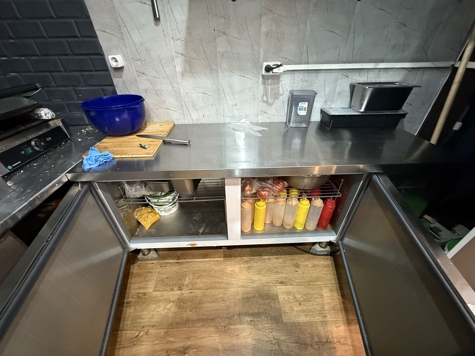 Холодильный стол 180см