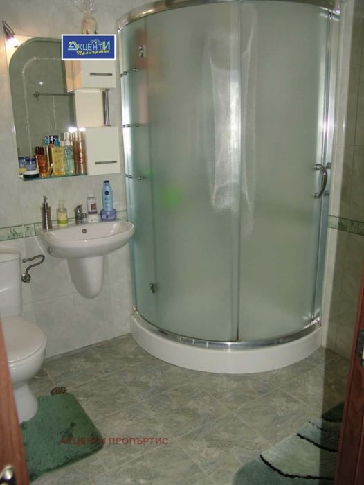 Давам под наем апартамент