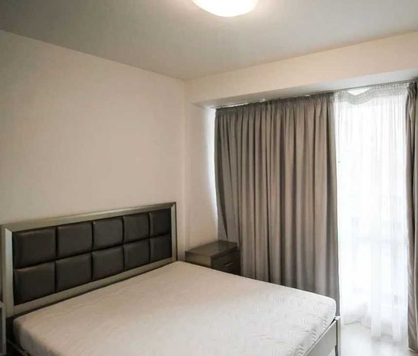 Дава се под наем Тристаен апартамент в Бургас, Изгрев - 85 кв.м за 510 € - Снимка #1