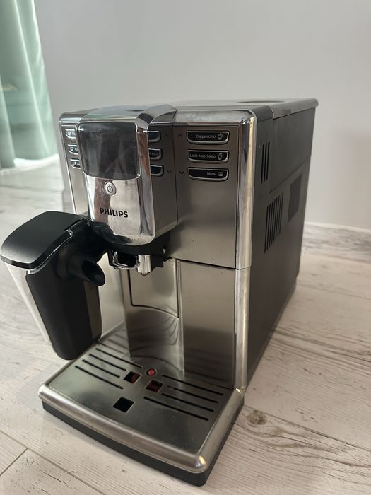 Кафеавтомат Philips Latte go