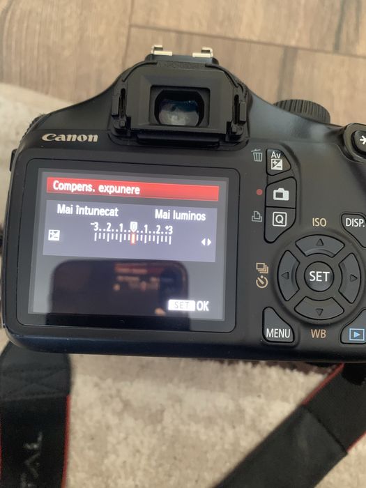 Aparat foto  CANON EOS 1100D