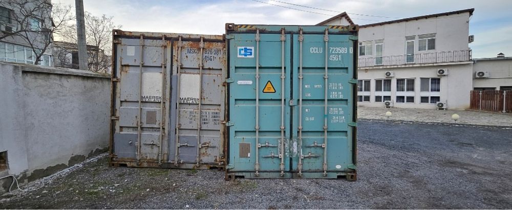 Teren de inchiriat cu 2 containere