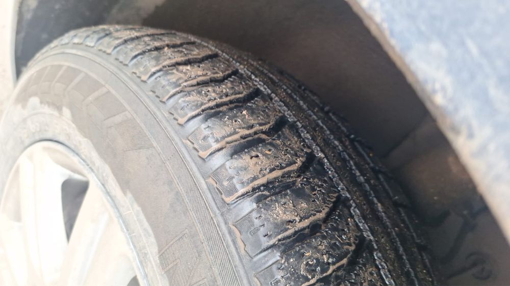 Продам диски r15 с зимней резиной