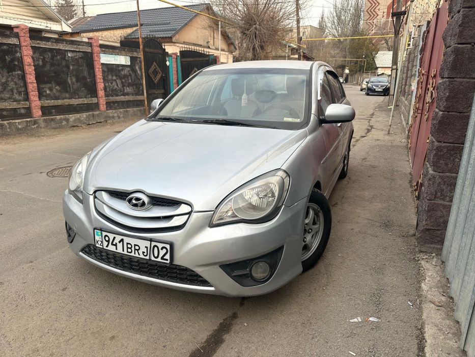 Продам Хундай  Акцент 2010