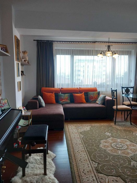 Vând apartament 3 camere, Băneasa