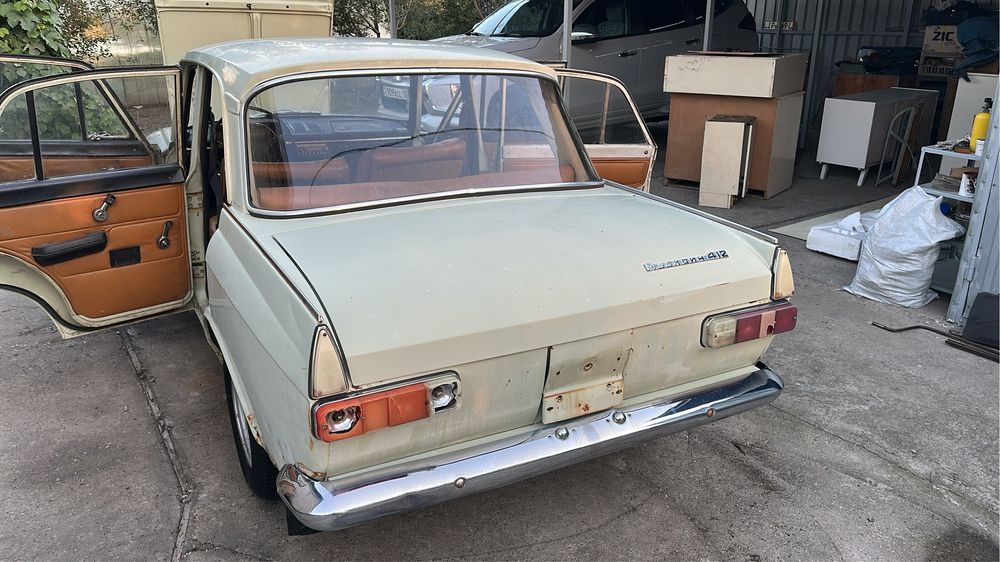 Продам Москвич в разборе