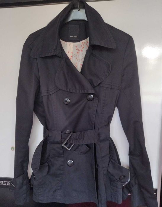 Дамско черно яке