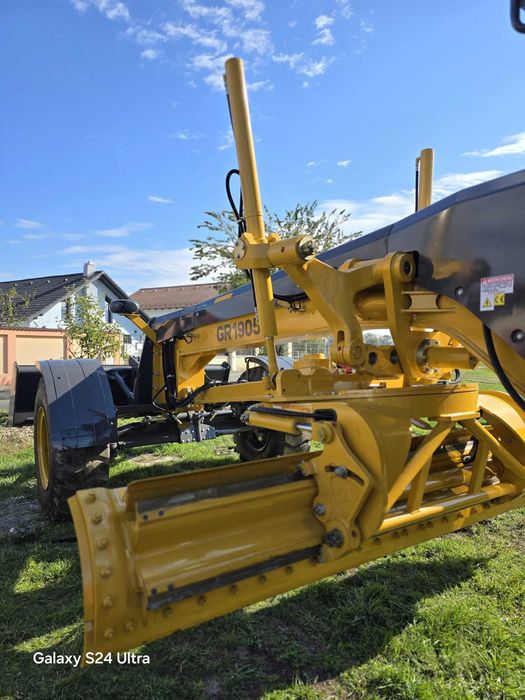 Autogreder nou XCMG GR1905T, 15.4 t, lama fata, centrala, scarificator