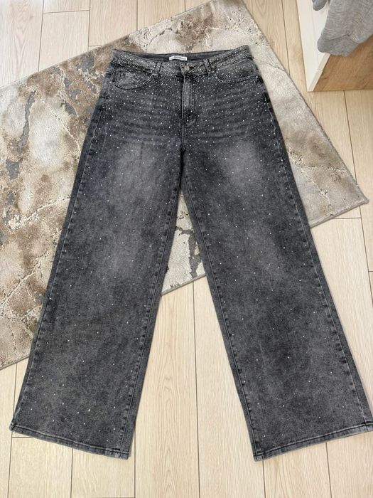 Дънки с камъчета