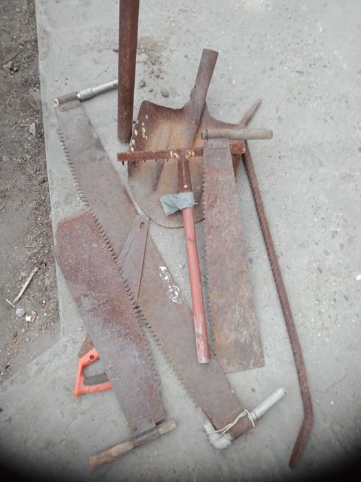 Садовые инструменты.