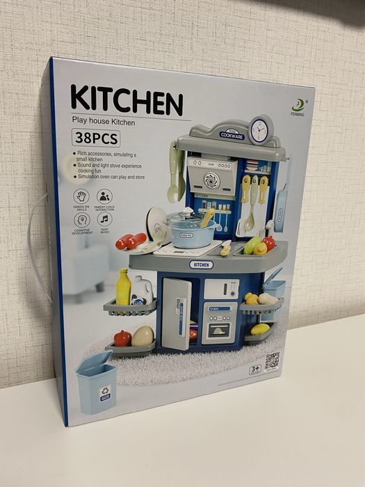 Синя малка детска кухня с мивка с течаща вода - 46 см.