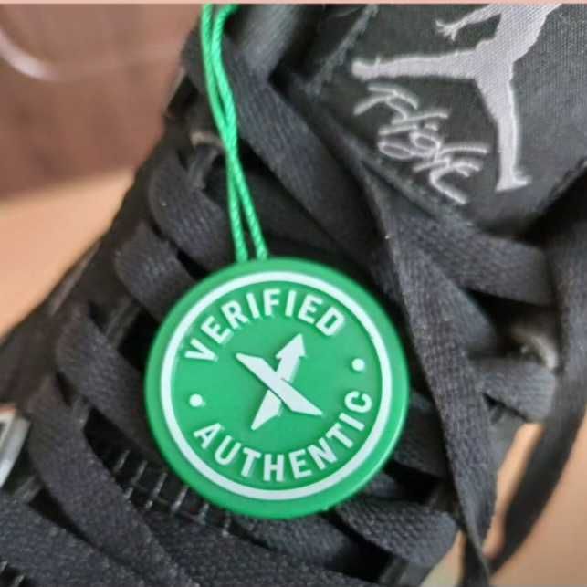 Vand Jordan 4 black cat