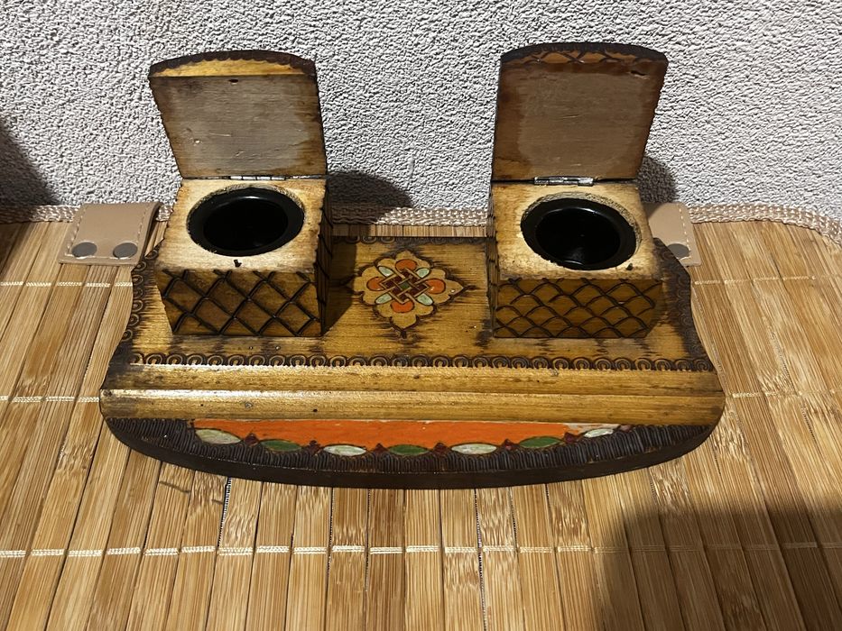 Мастилница.