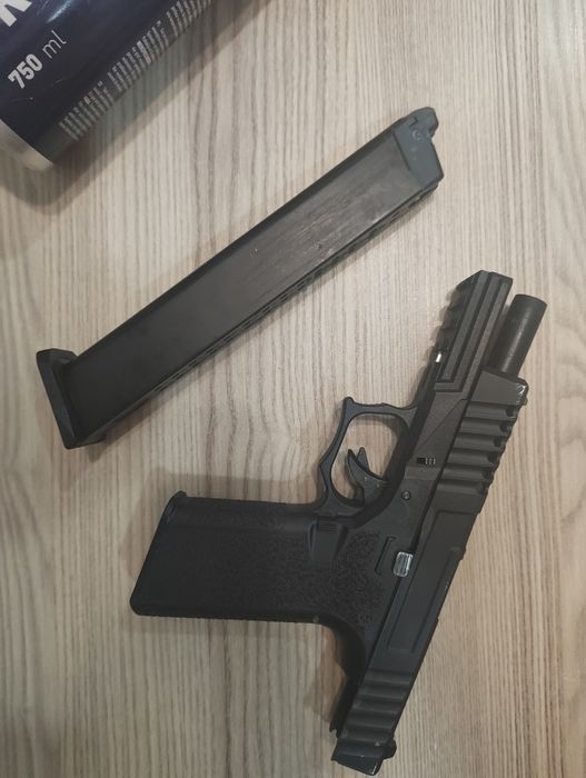 Еърсофт Glock AW Custom