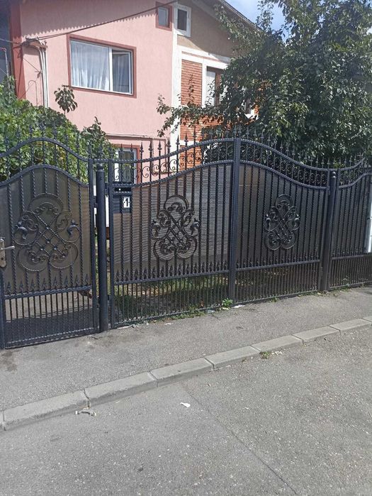 Confecționez garduri,scări,balustrade,structuri garaje,foișoare,terase